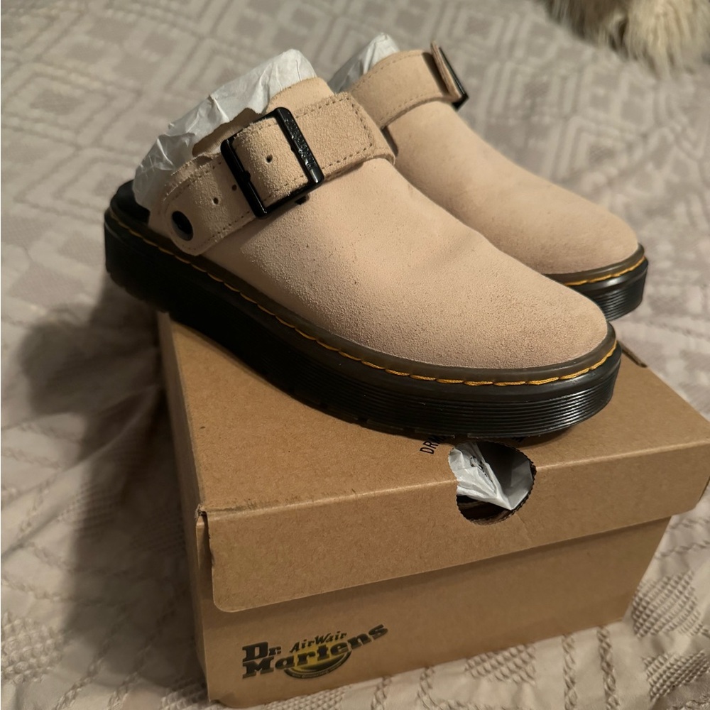 DR. MARTEN CARLSON SUEDE CASUAL SLINGBACK MULES
